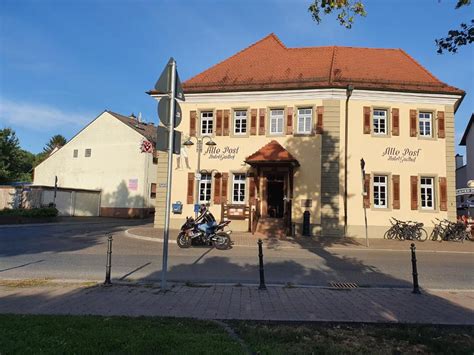 Deutsche Post Rheinhausen Am Bannstein 6, Rheinhausen.